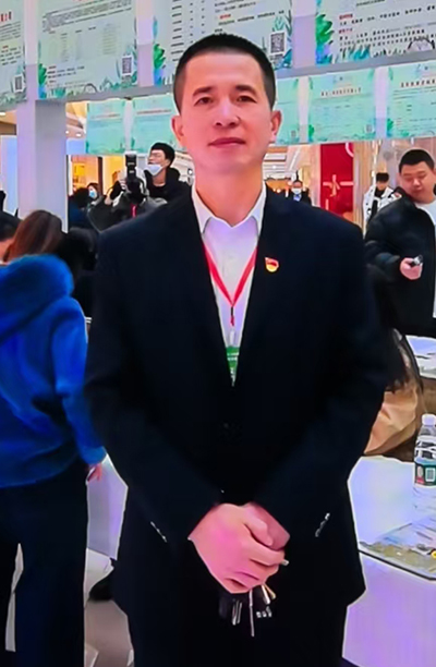 商立明